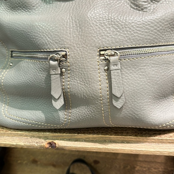 COLE HAAN LEATHER BUCKLE SHOULDER BAG IN GRAY pebbled leather - Picture 3 of 11